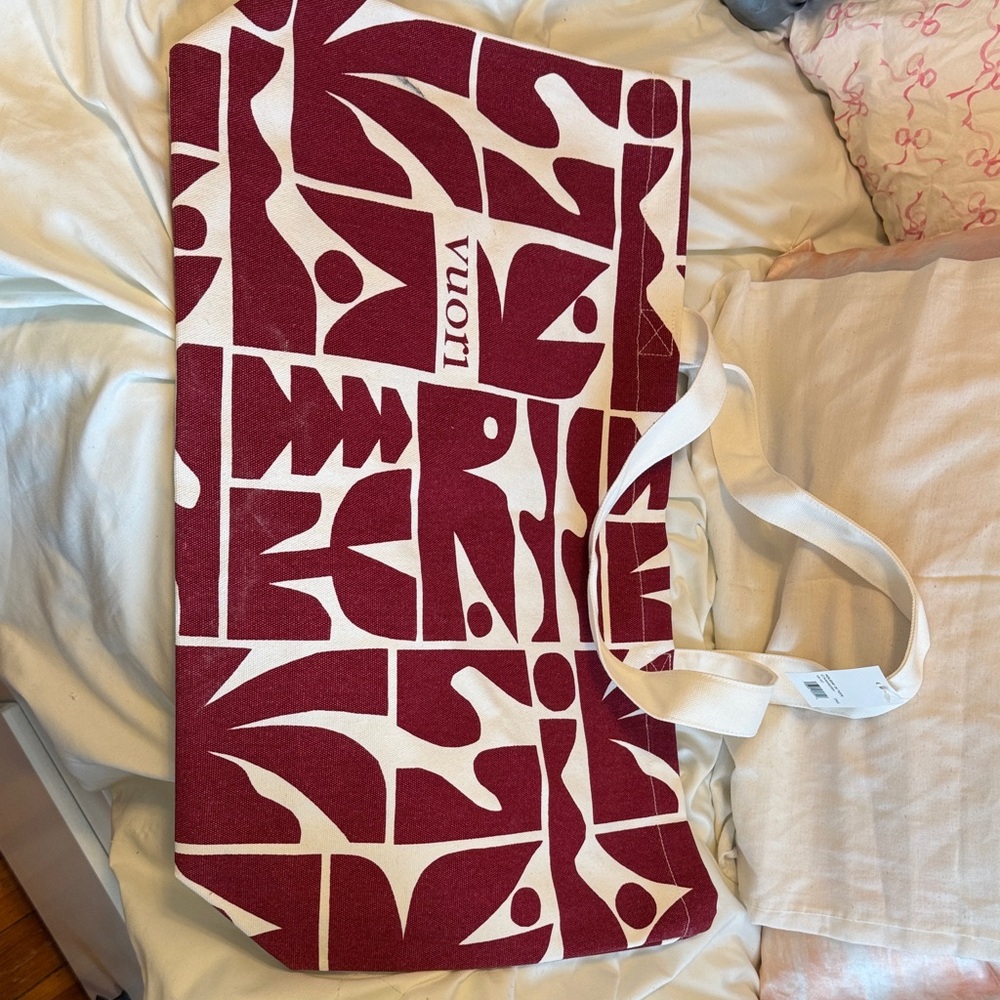 Vuori Burgundy and White Tote